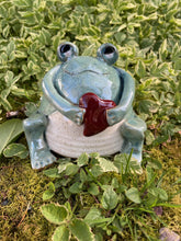 Frog Garden Sculpture