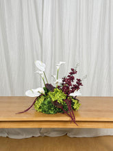 Calla Lily Anthurium Centerpiece, Burgundy Tropical Wedding Table Flowers, Summer Wedding Head Table Decor.