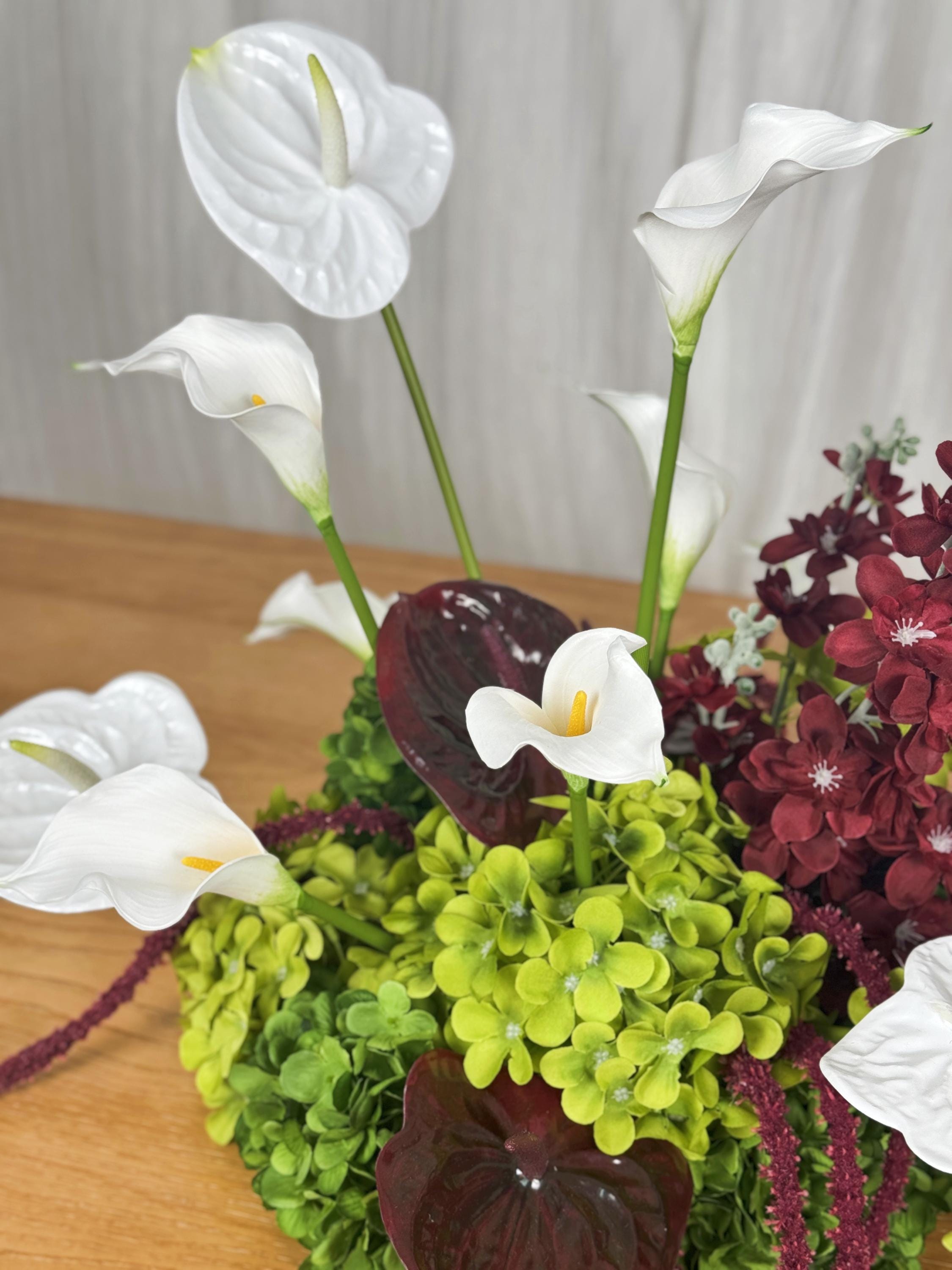 Calla Lily Anthurium Centerpiece, Burgundy Tropical Wedding Table Flowers, Summer Wedding Head Table Decor.